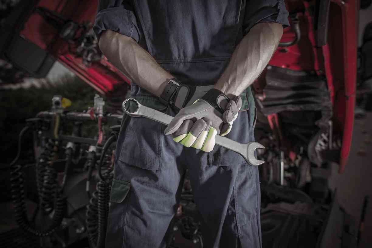 Hernandez Truck & Trailer Repair